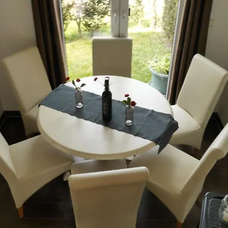 Am Hafen Mit Wasserblick Holiday home Saal